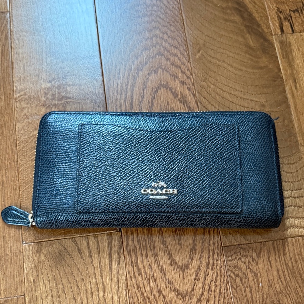 Coach Black Textured Leather Zip Wallet